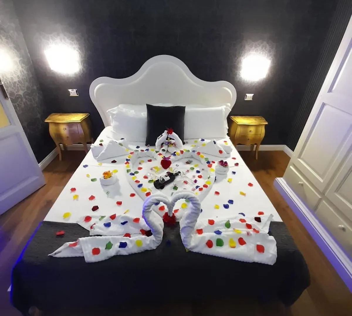 Smart Lux Suites Рим 0*,  Италия