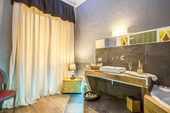 Smart Lux Suites Roma 0*,  Italia